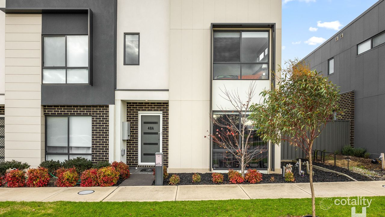 3-bedroom unit at 48A Hummingbird Drive, Botanic Ridge, VIC 3977, Casey, Victoria