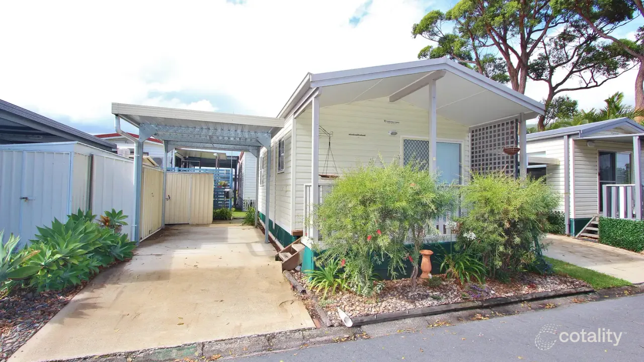 2-bedroom unit at 2/2 Arnott Street, Laurieton, NSW 2443, Port Macquarie-Hastings, New South Wales
