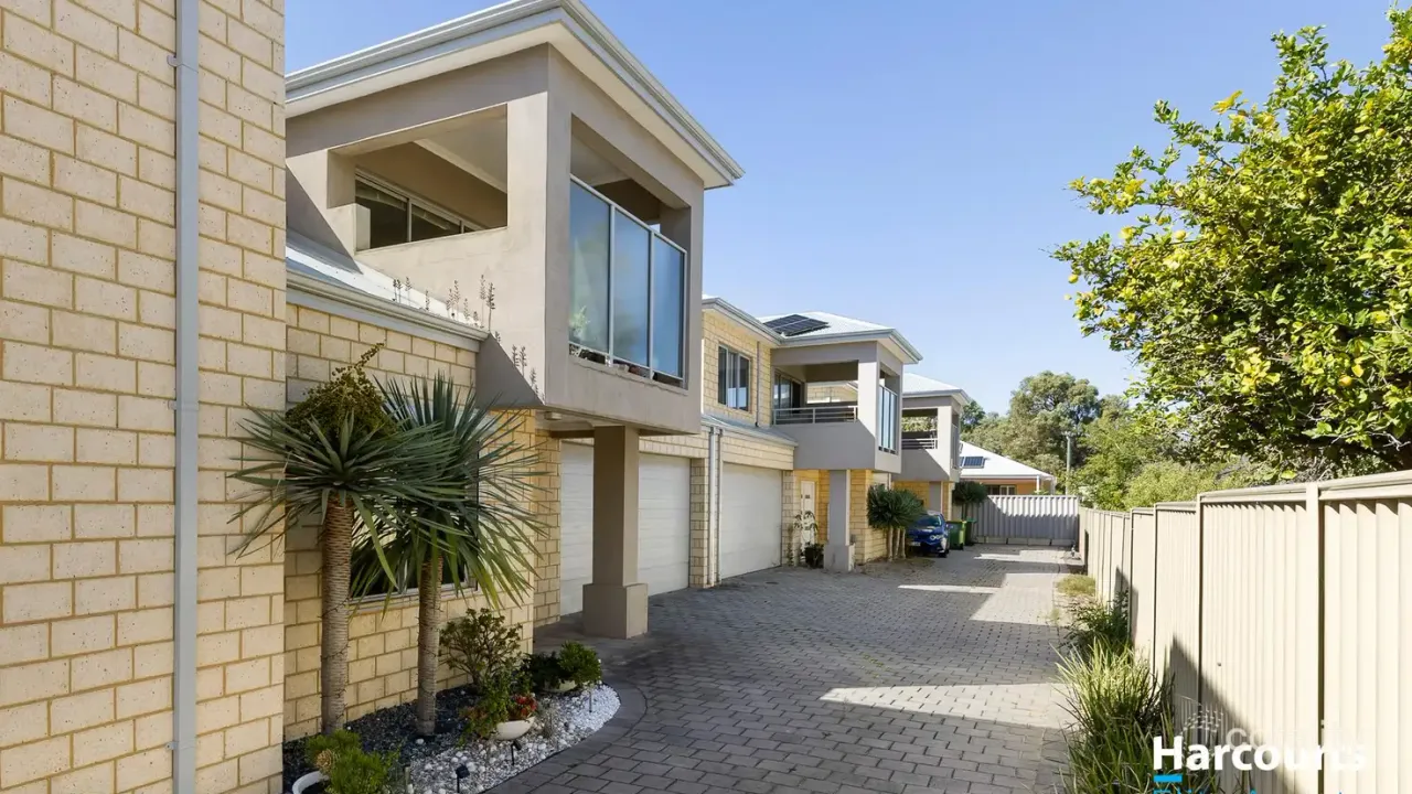 4-bedroom unit at 2/205 Kent Street, Rockingham, WA 6168, Rockingham Council, Western Australia