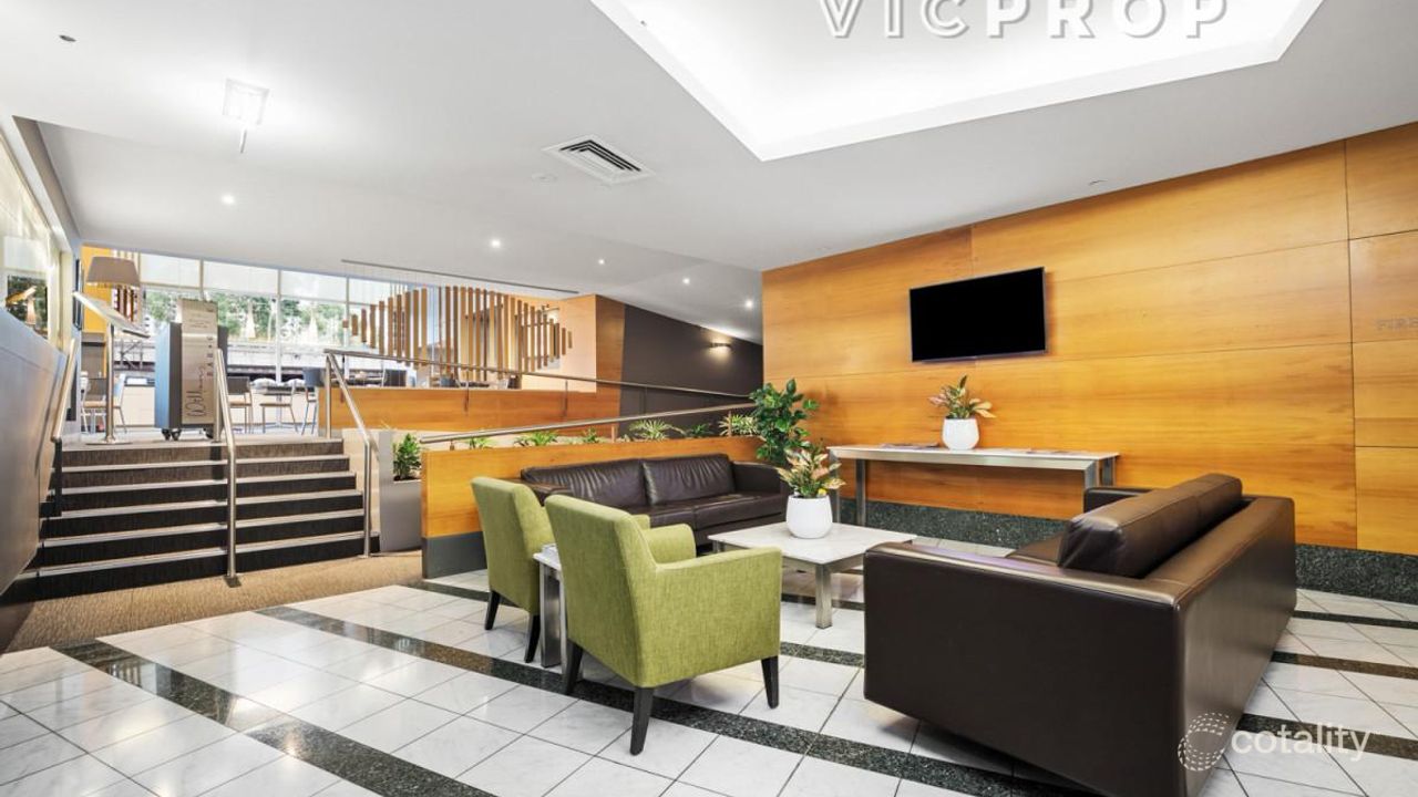 3-bedroom unit at 3/1 William Street, Melbourne, VIC 3000, Melbourne Council, Victoria