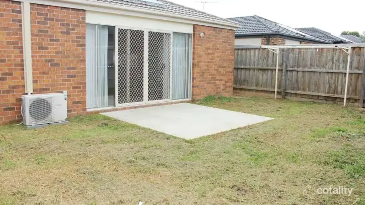 3-bedroom house at 9 Wells Street, Pakenham, VIC 3810, Cardinia, Victoria