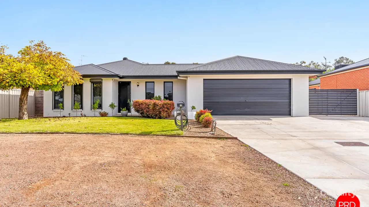 3-bedroom house at 19 Kooringal Drive, Eaglehawk, VIC 3556, Greater Bendigo, Victoria