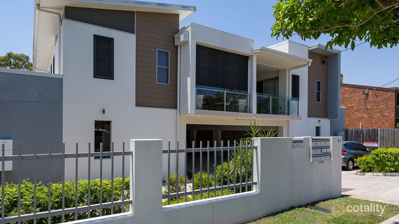3-bedroom unit at 1/46 Leicester Street, Coorparoo, QLD 4151, Brisbane, Queensland