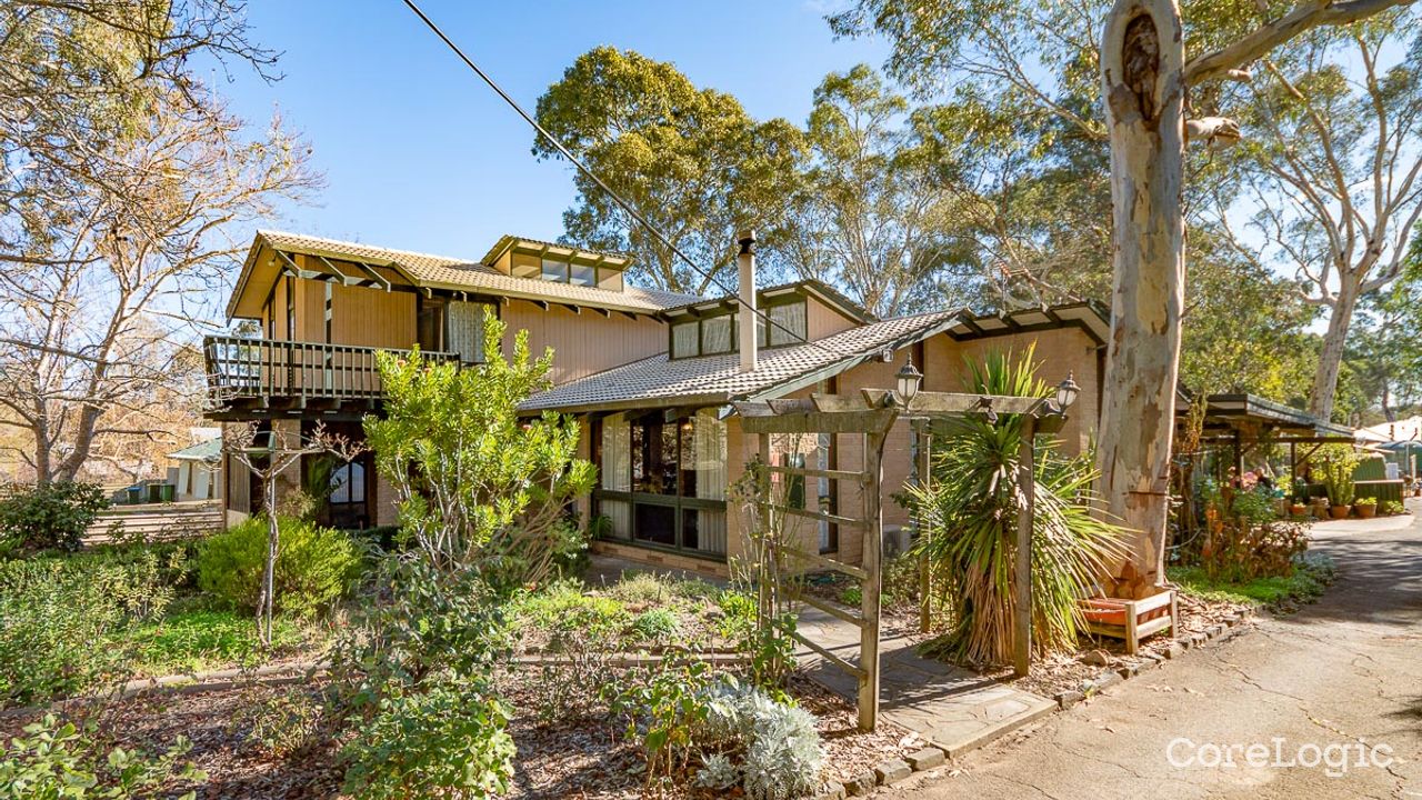 5-bedroom house at 27 Windsor Avenue, Mount Barker Council, South Australia