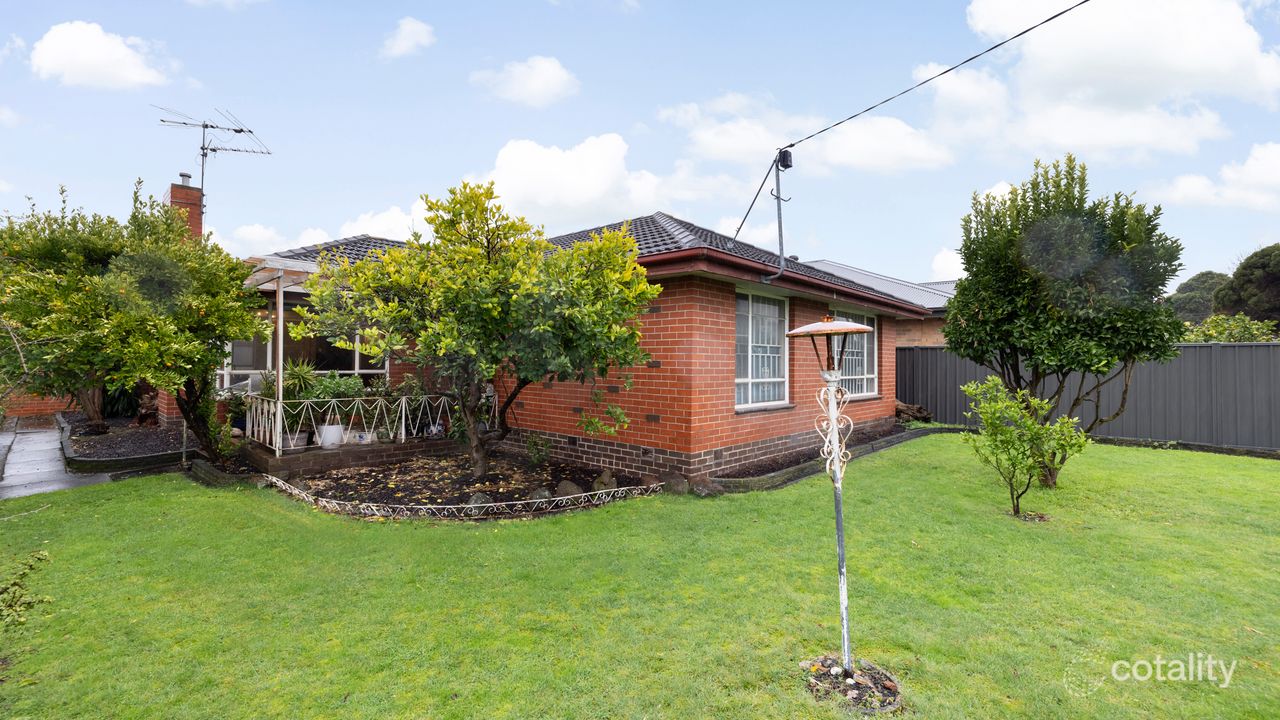 3-bedroom house at 27 Eunice Drive, Cheltenham, VIC 3192, Kingston (Vic.), Victoria