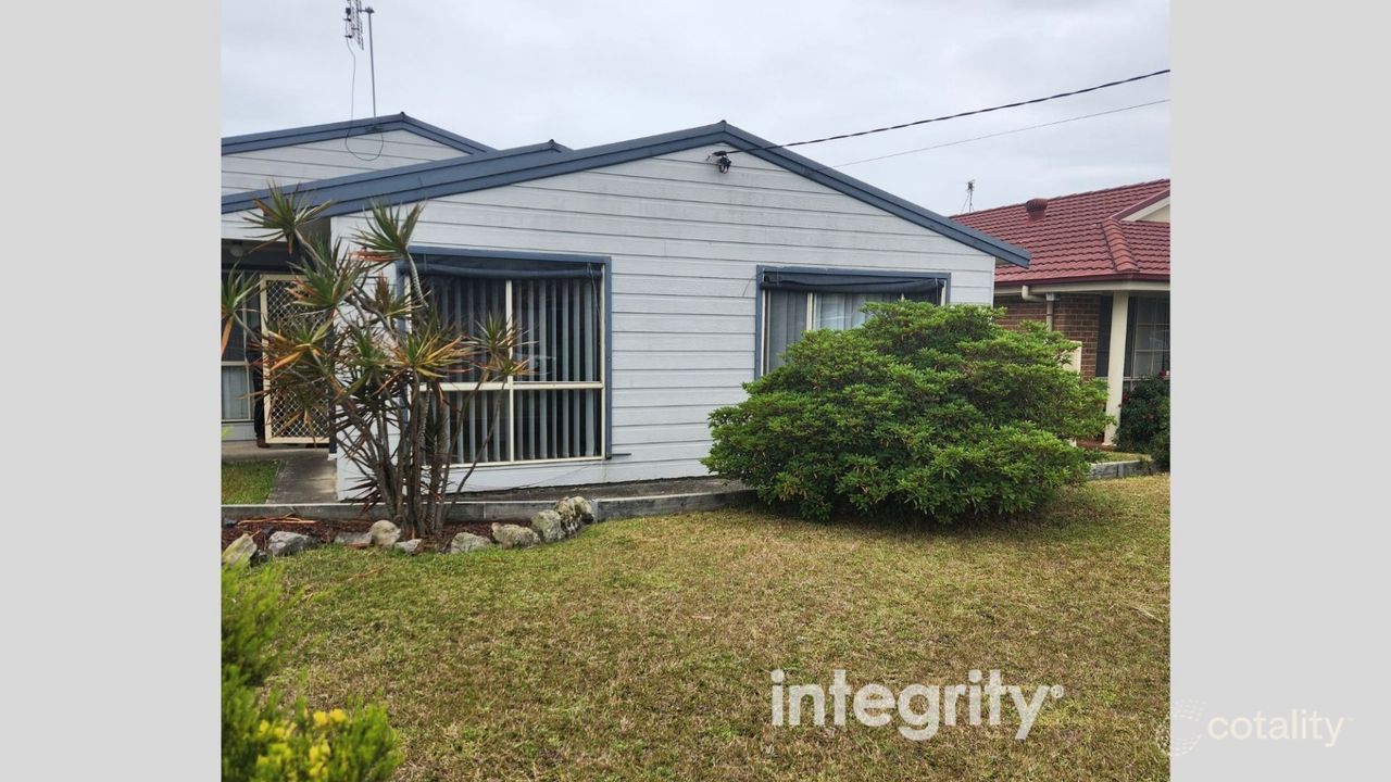 3-bedroom house at 16 Kingsford Smith Crescent, Sanctuary Point, NSW 2540, Shoalhaven, New South Wales