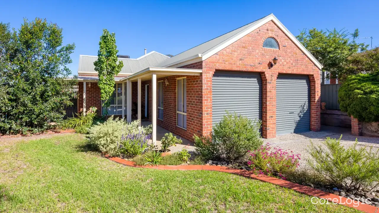 4-bedroom house at 3 Dirru Court, Albury Council, New South Wales