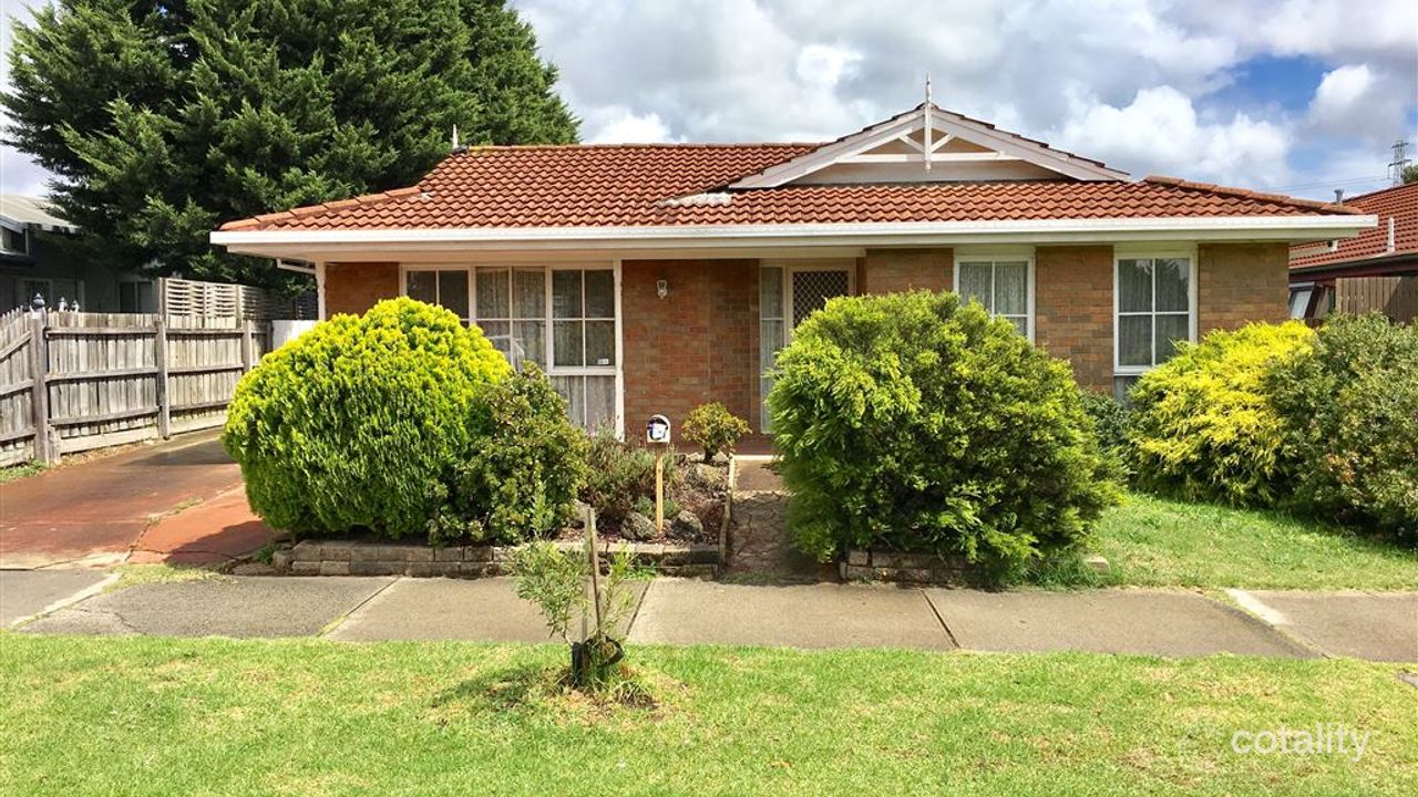 3-bedroom house at 105 Monahans Road, Cranbourne West, VIC 3977, Casey Council, Victoria