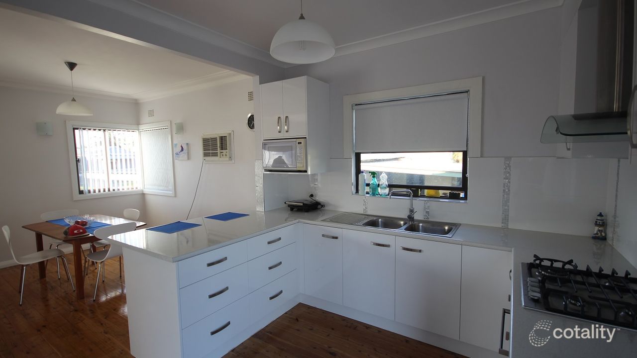 2-bedroom house at 86 Lake Road, Swansea, NSW 2281, Lake Macquarie, New South Wales