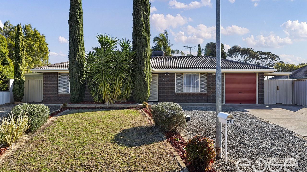 5-bedroom house at 25 Candlebark Court, Craigmore, SA 5114, Playford, South Australia