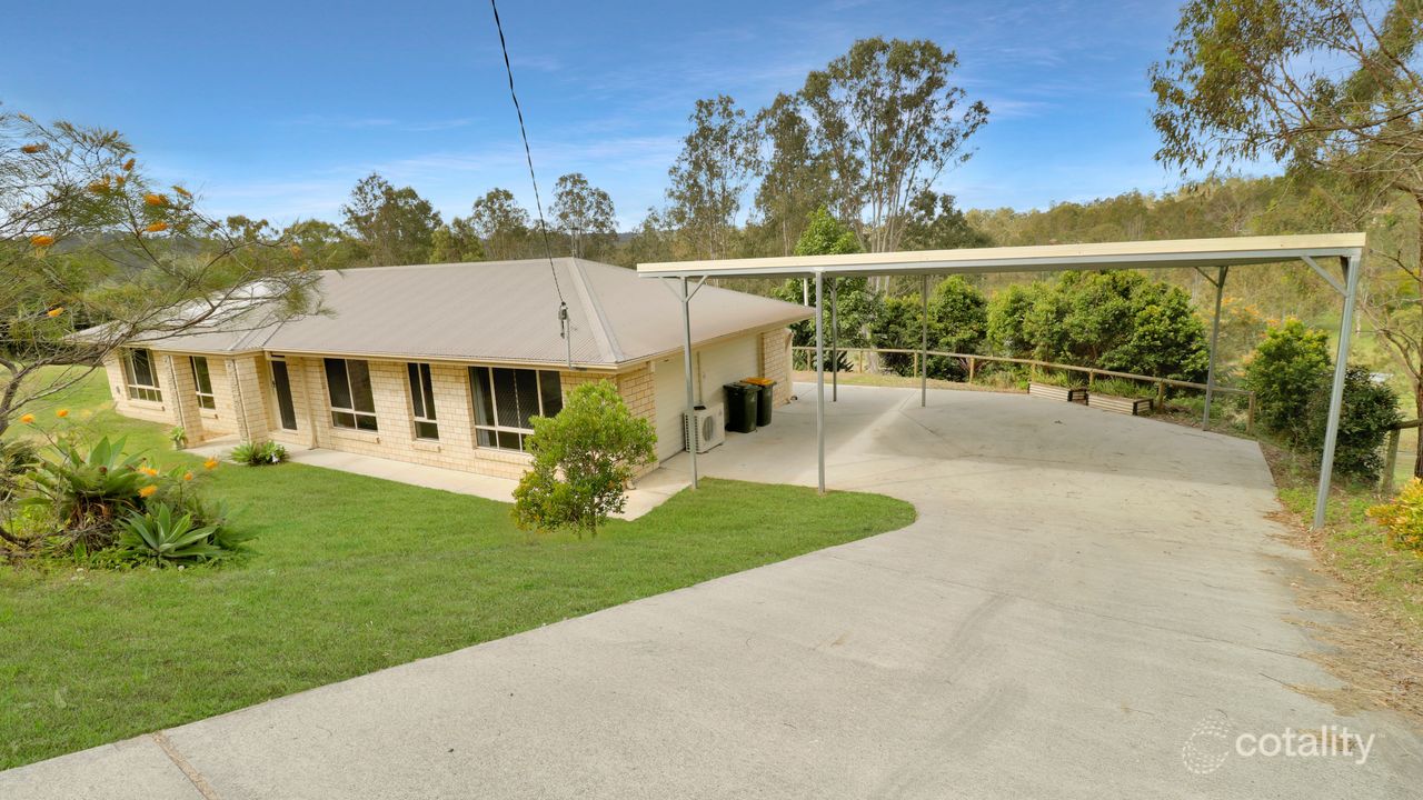 4-bedroom house at 72-76 Stephens Place, Kooralbyn, QLD 4285, Scenic Rim Council, Queensland
