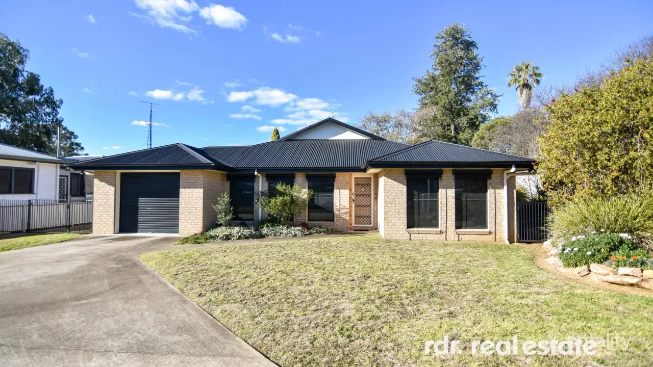3-bedroom house at 16 Lindsay Avenue, Inverell, NSW 2360, Inverell, New South Wales