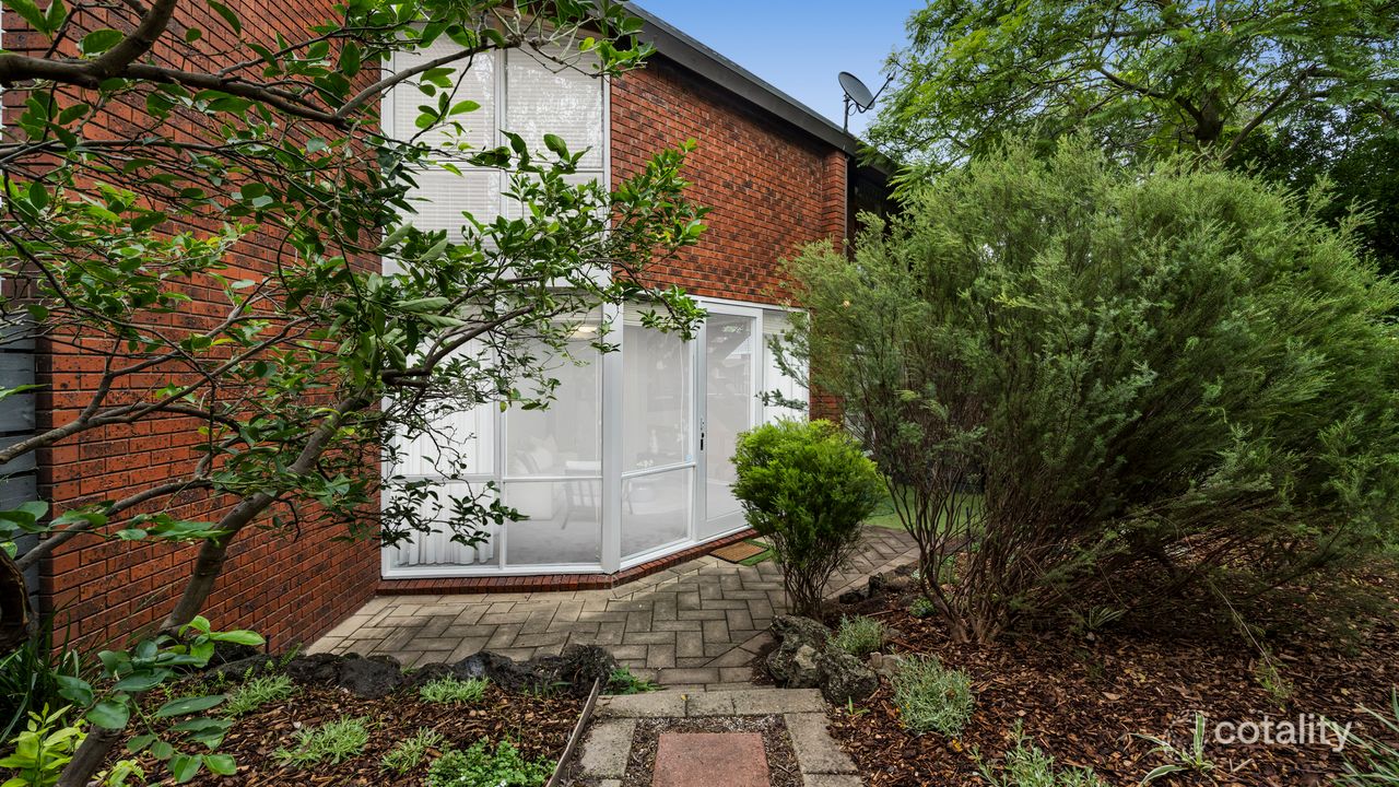 2-bedroom unit at 1/190 Cotham Road, Kew, VIC 3101, Boroondara, Victoria