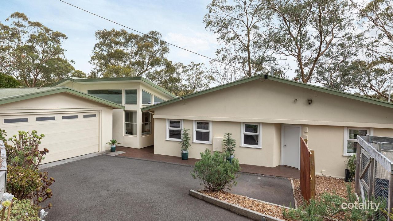 5-bedroom house at 22-24 Betton Crescent, Warrandyte, VIC 3113, Manningham Council, Victoria