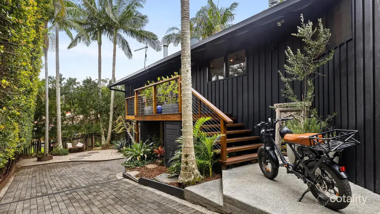 3-bedroom unit at 2/47 Shelley Drive, Byron Bay, NSW 2481, Byron, New South Wales