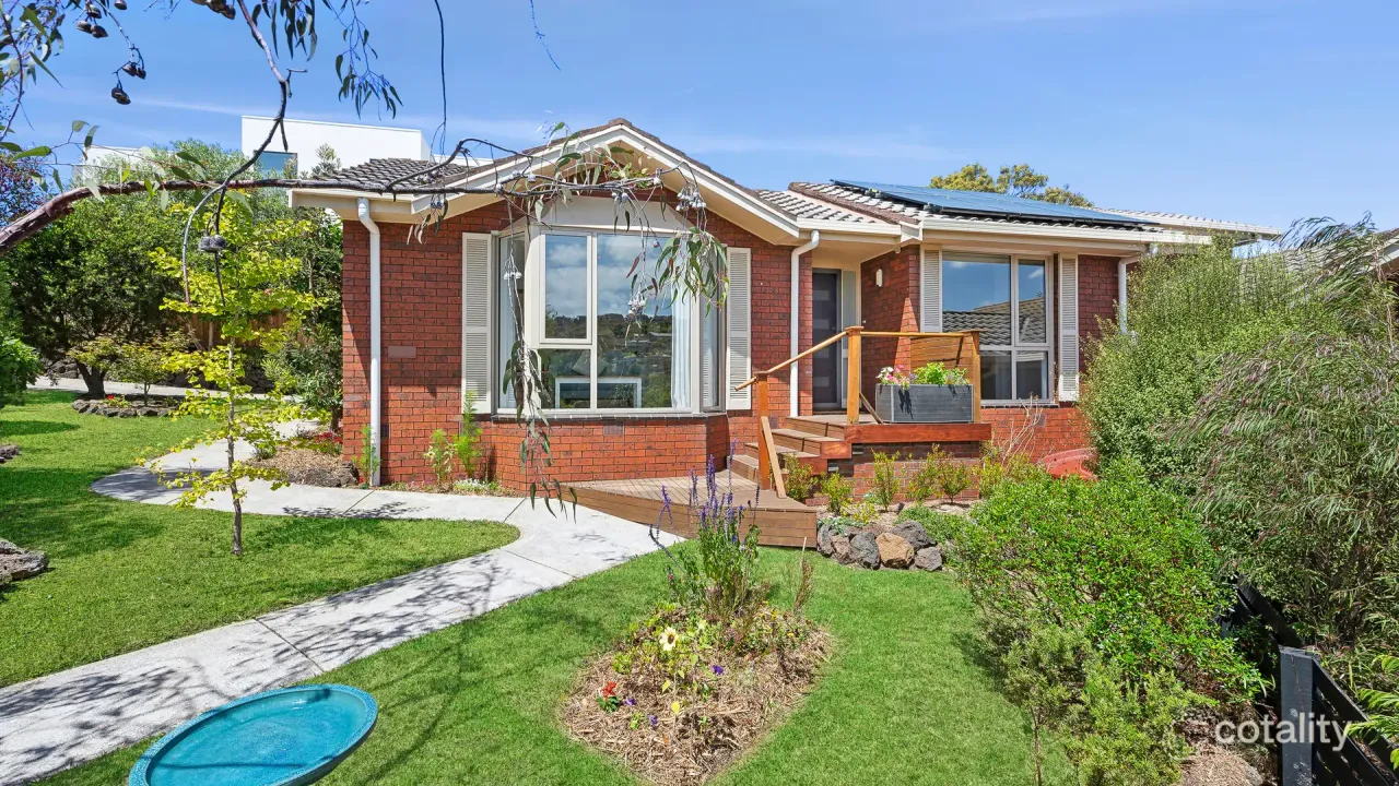 3-bedroom unit at 11 Ardlui Drive, Newtown, VIC 3220, , Victoria