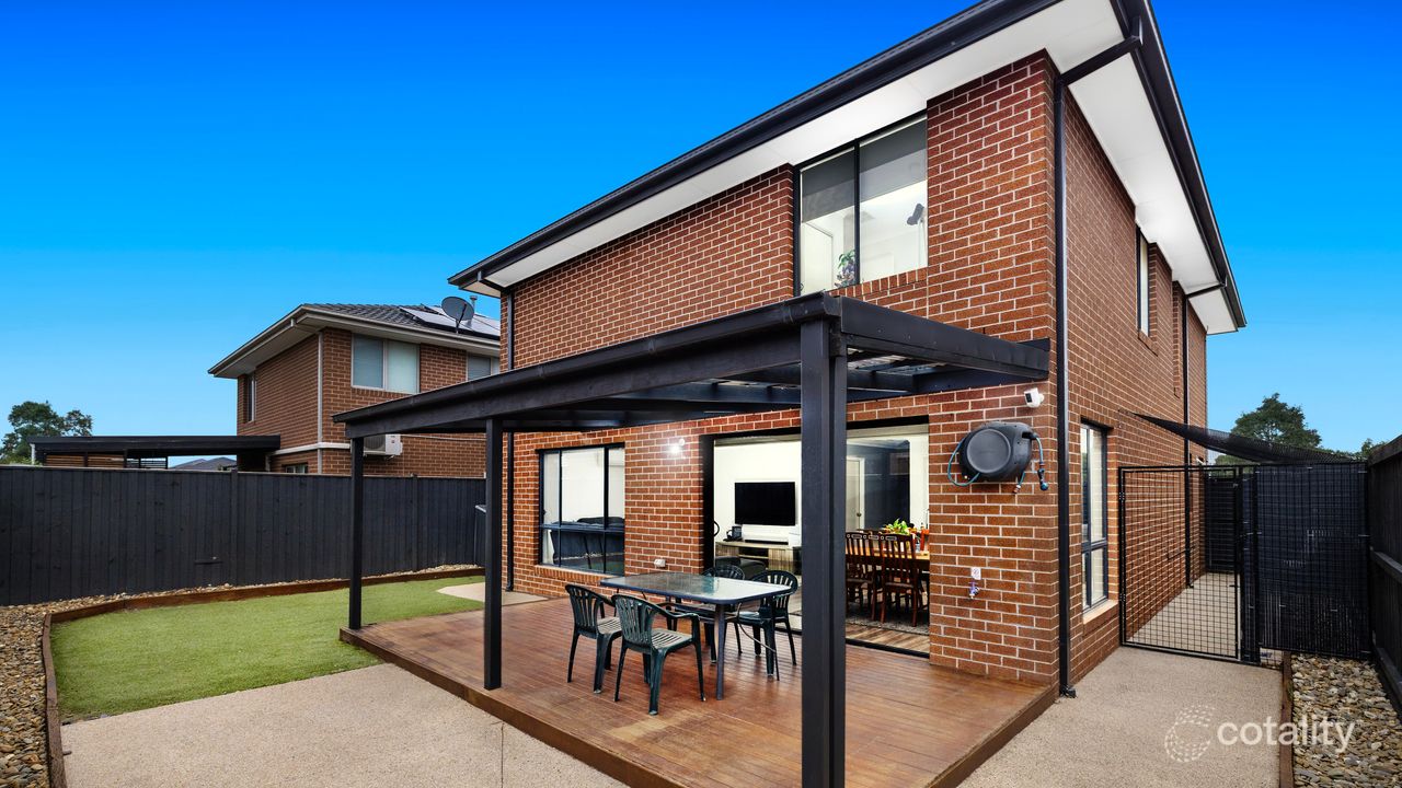4-bedroom house at 34 Riverside Drive, Cranbourne West, VIC 3977, Casey, Victoria