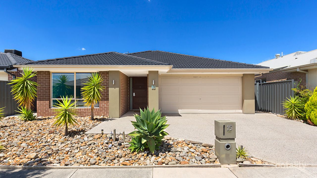 3-bedroom house at 15 Hermes Avenue, Cranbourne West, VIC 3977, Casey Council, Victoria