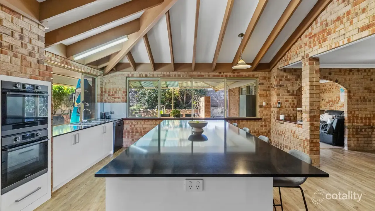 4-bedroom house at 8 Biscay Road, Sorrento, WA 6020, Joondalup, Western Australia
