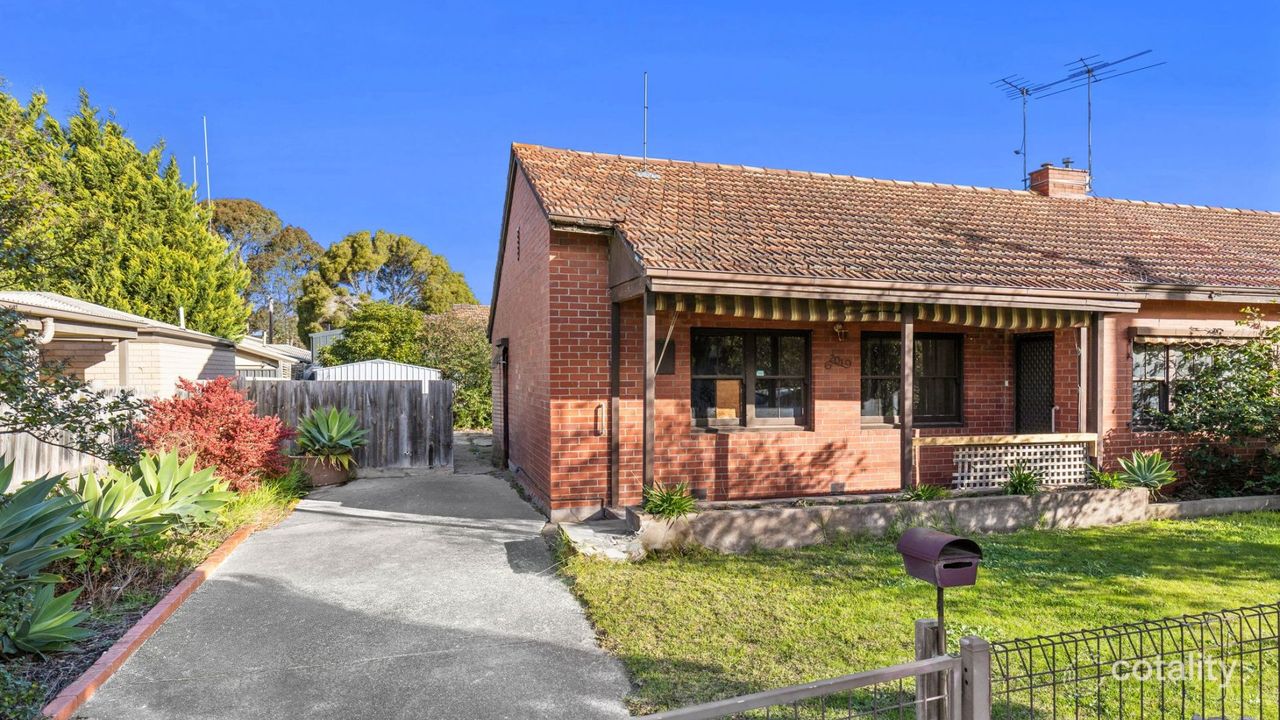 2-bedroom house at 201 Aberdeen Street, Newtown, VIC 3220, Greater Geelong, Victoria