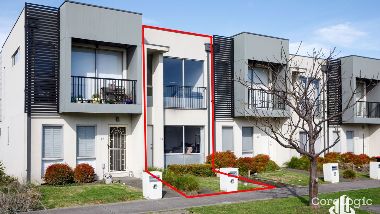 2-bedroom house at 32 Cascade Terrace, Hume Council, Victoria