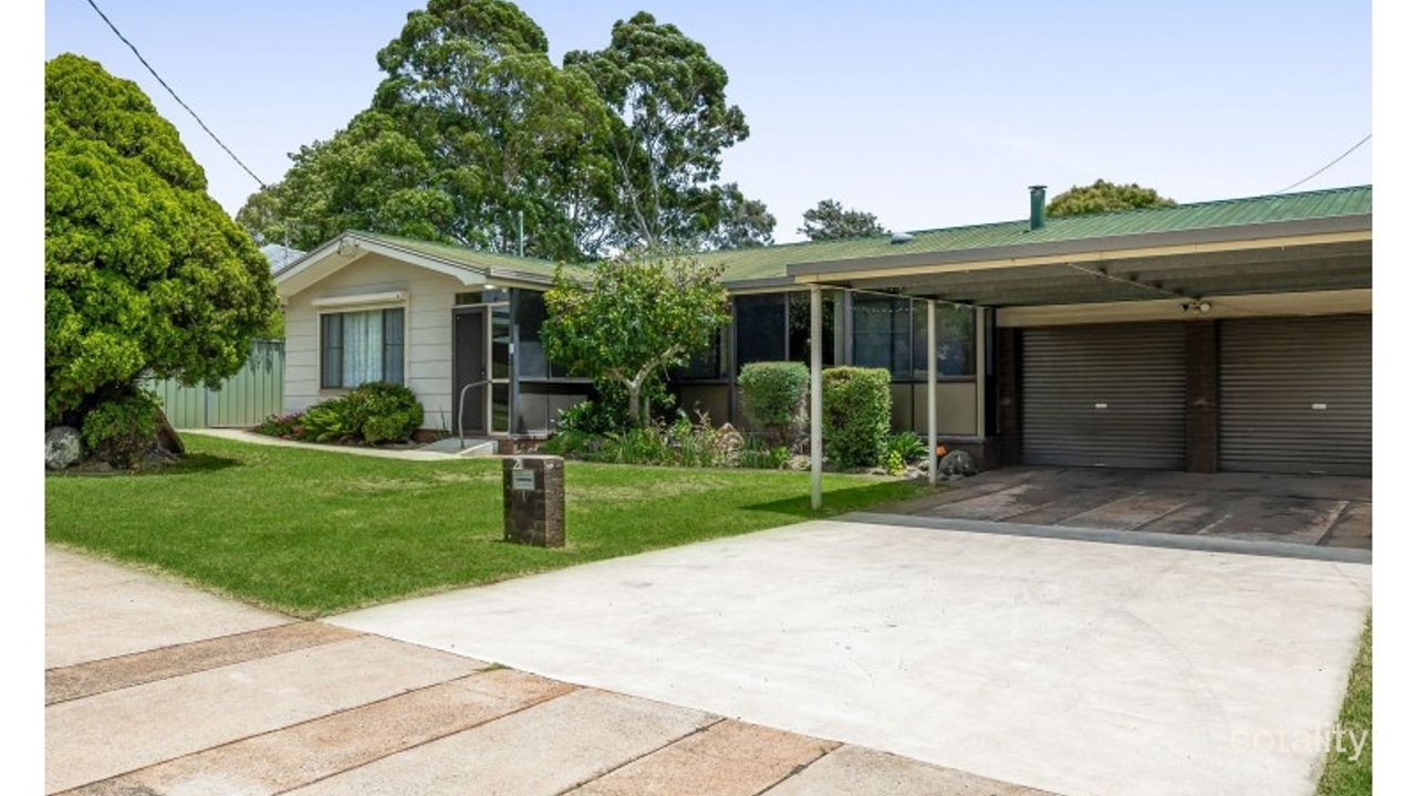 4-bedroom house at 21 Clive Crescent, Darling Heights, QLD 4350, Toowoomba Council, Queensland