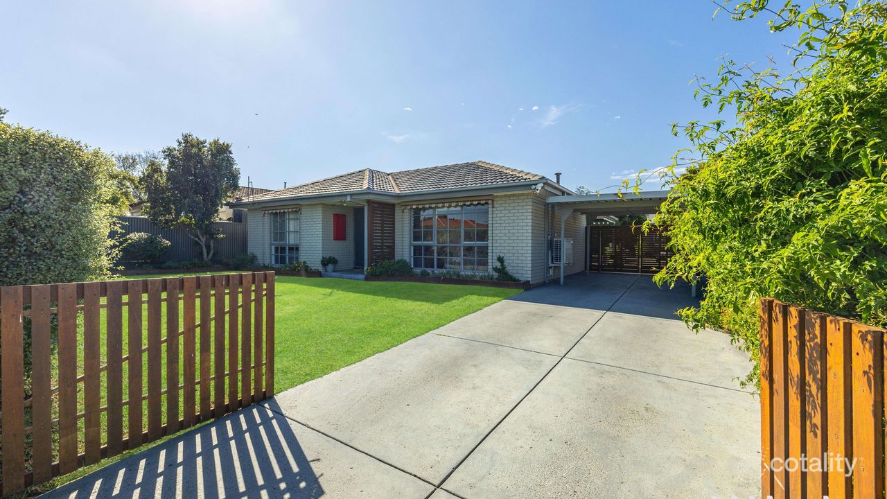 3-bedroom house at 2 Brolga Court, Melton, VIC 3337, Melton Council, Victoria