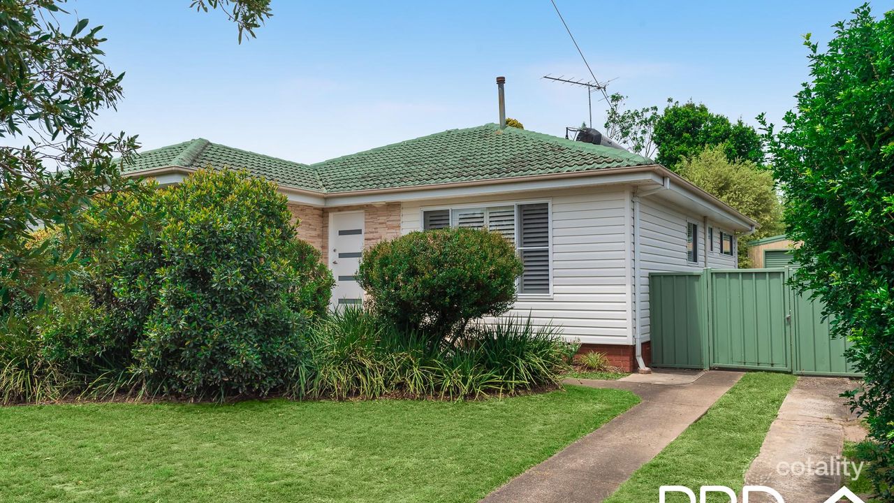 4-bedroom house at 7 Fromelles Avenue, Milperra, NSW 2214, Canterbury-Bankstown Council, New South Wales