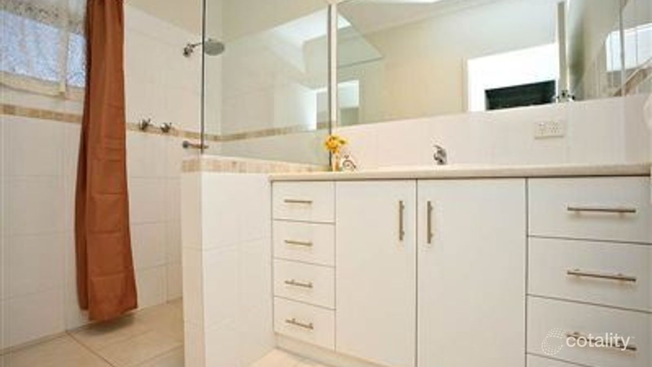 3-bedroom house at 16 Greenhills Road, Victor Harbor, SA 5211, Victor Harbor Council, South Australia