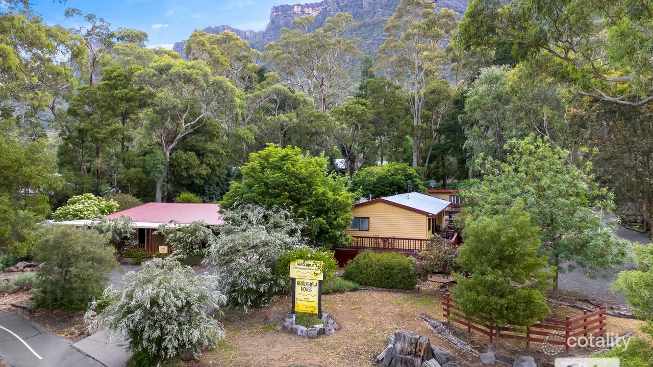 17-bedroom unit at 196 Grampians Road, Halls Gap, VIC 3381, Northern Grampians Council, Victoria