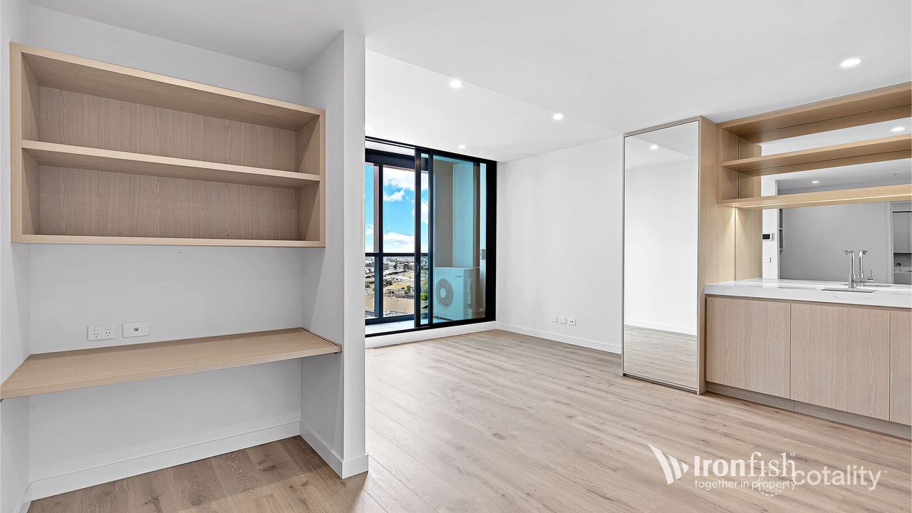 1-bedroom unit at 1015/105 Batman Street, West Melbourne, VIC 3003, Melbourne, Victoria