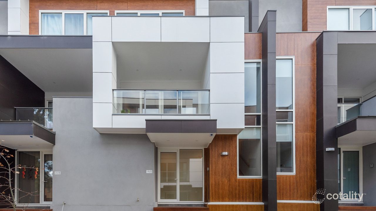 4-bedroom unit at 19/5 Hay Street, Box Hill South, VIC 3128, Whitehorse, Victoria