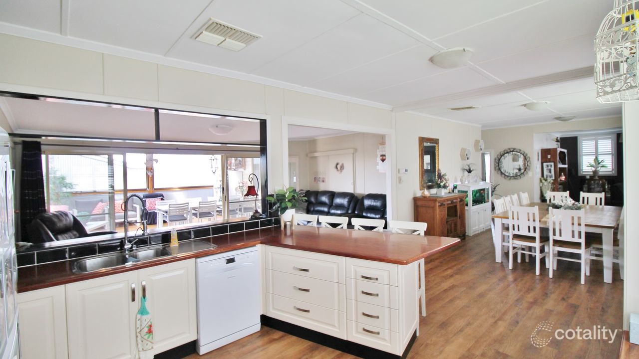 4-bedroom house at 50 Elizabeth Street, Young, NSW 2594, Hilltops, New South Wales