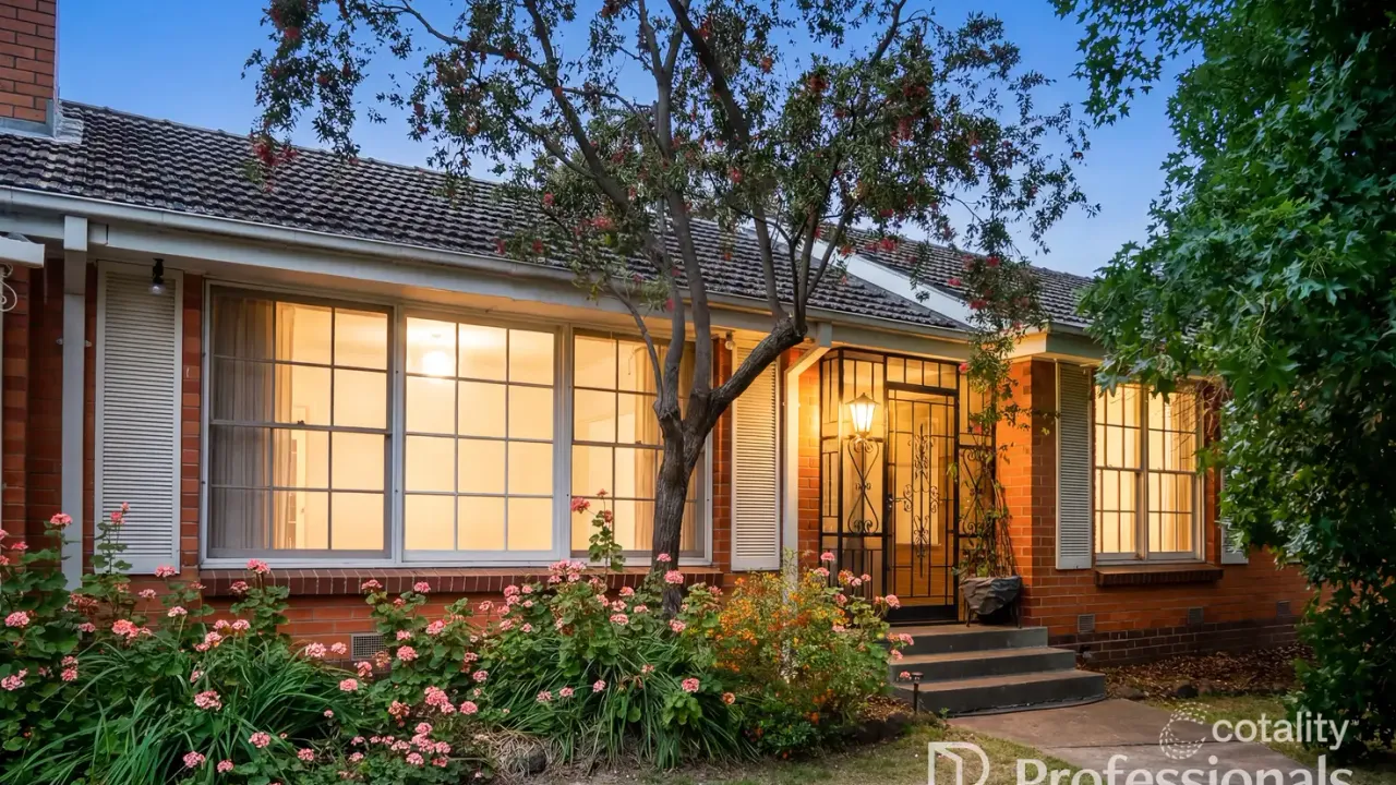 3-bedroom house at 34 Jarvis Avenue, Croydon, VIC 3136, Maroondah, Victoria