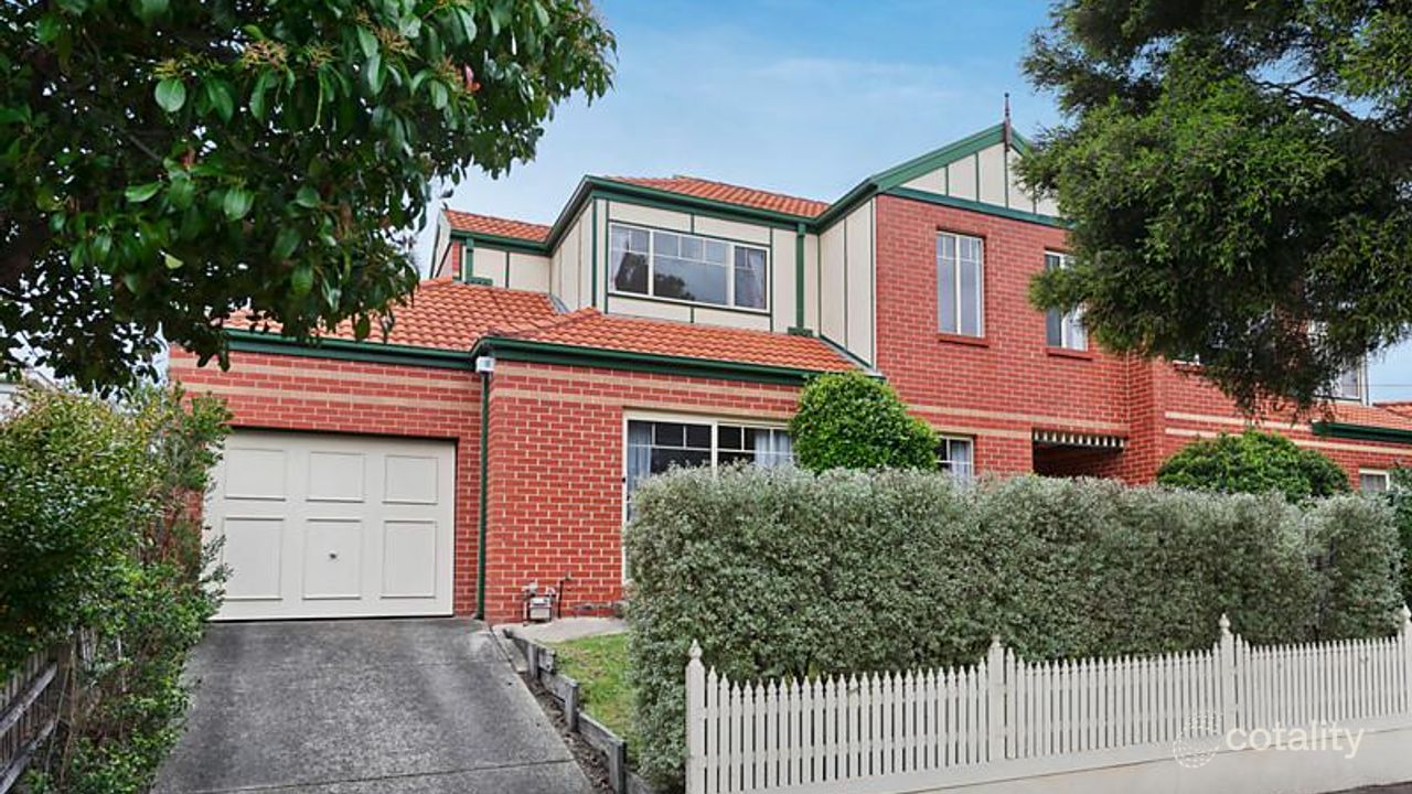 3-bedroom unit at 25 Sewell Street, Mont Albert North, VIC 3129, Whitehorse, Victoria