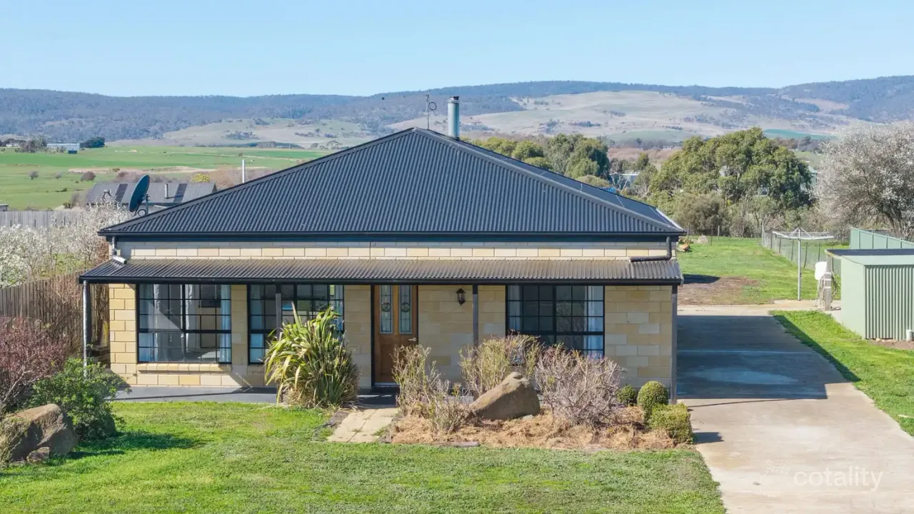 3-bedroom house at 121A High Street, Campbell Town, TAS 7210, Northern Midlands, Tasmania