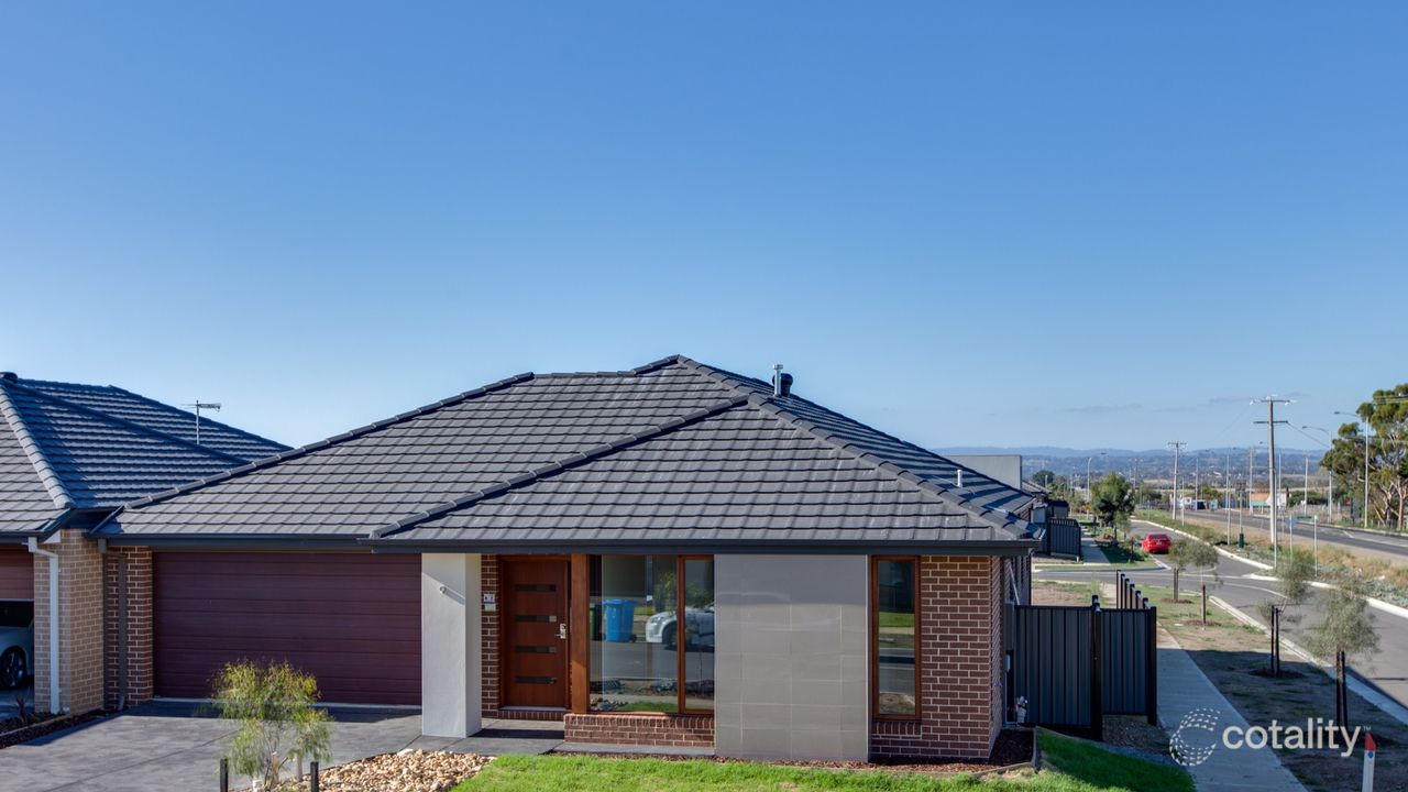 4-bedroom house at 11 Elodea Way, Cranbourne North, VIC 3977, Casey Council, Victoria
