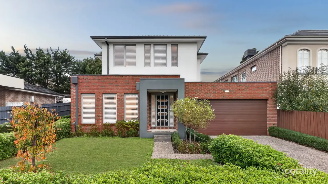 4-bedroom unit at 28 Waratah Avenue, Burwood, VIC 3125, Whitehorse, Victoria
