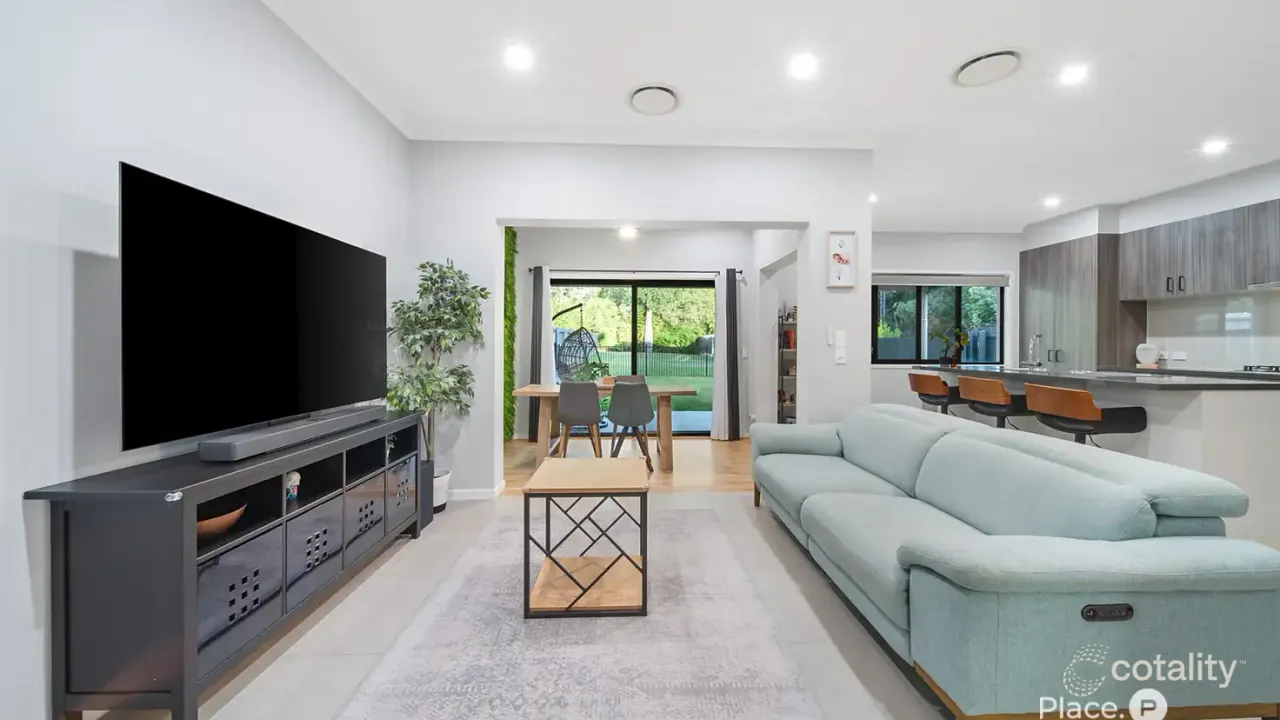 5-bedroom house at 63 Dianthus Place, Calamvale, QLD 4116, Brisbane Council, Queensland