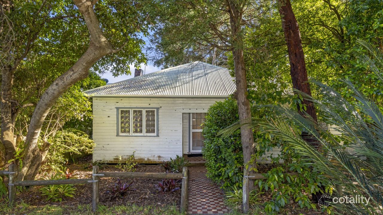 2-bedroom house at 10 Norahview Street, Bateau Bay, NSW 2261, Central Coast (Nsw), New South Wales