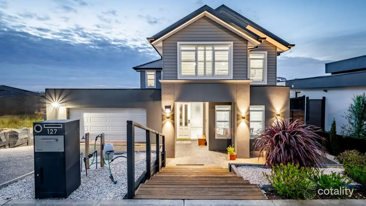 5-bedroom house at 127 Grandvue Boulevard, Officer, VIC 3809, Cardinia Council, Victoria
