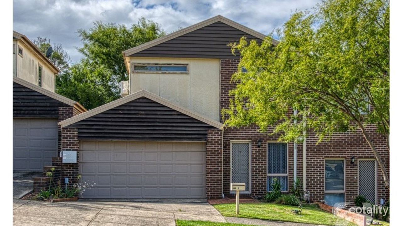 3-bedroom unit at 2/52-54 Shinners Avenue, Berwick, VIC 3806, Casey, Victoria