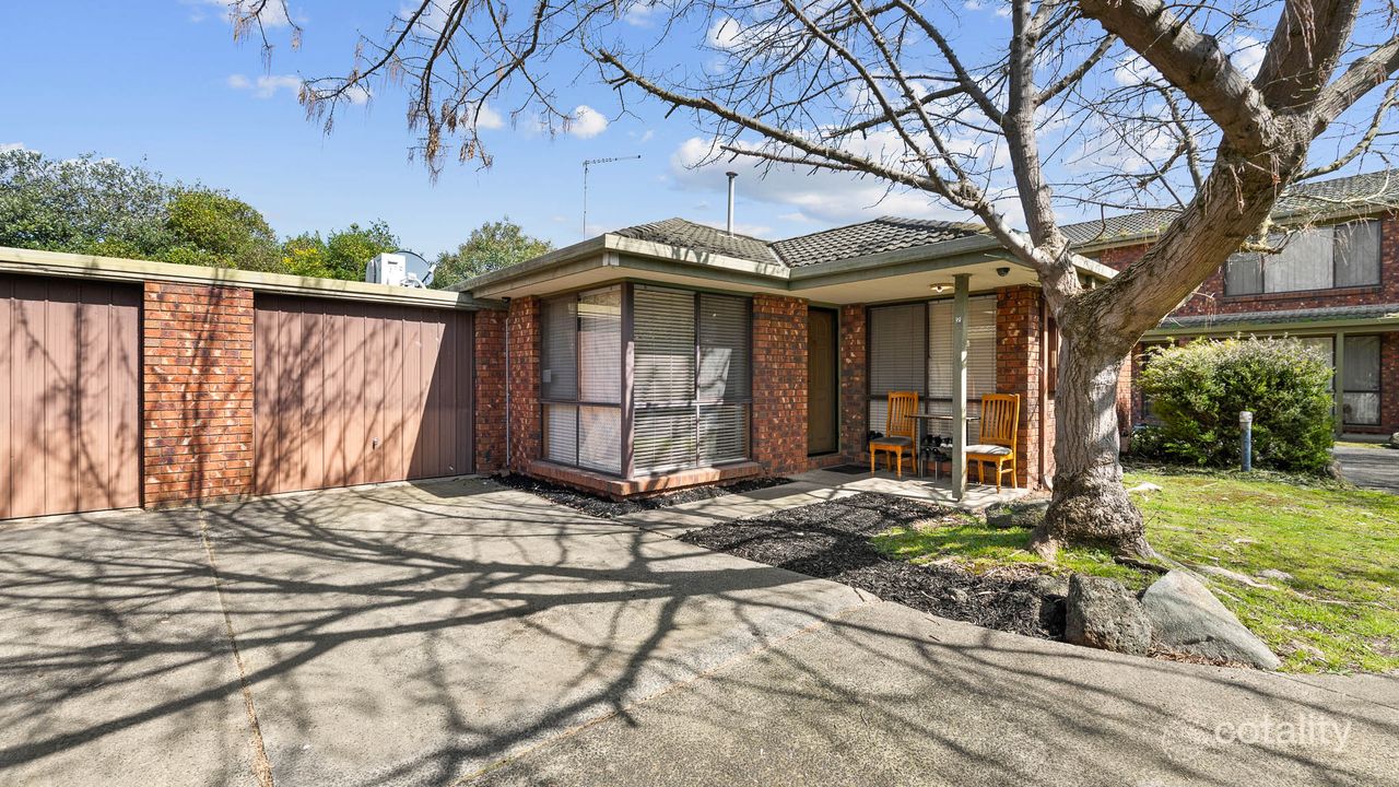 2-bedroom unit at 2/4 Shrives Road, Narre Warren, VIC 3805, Casey Council, Victoria