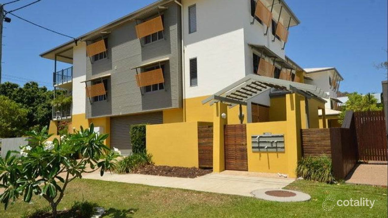 3-bedroom unit at 8/11 Crauford Street, West End, QLD 4810, Townsville Council, Queensland