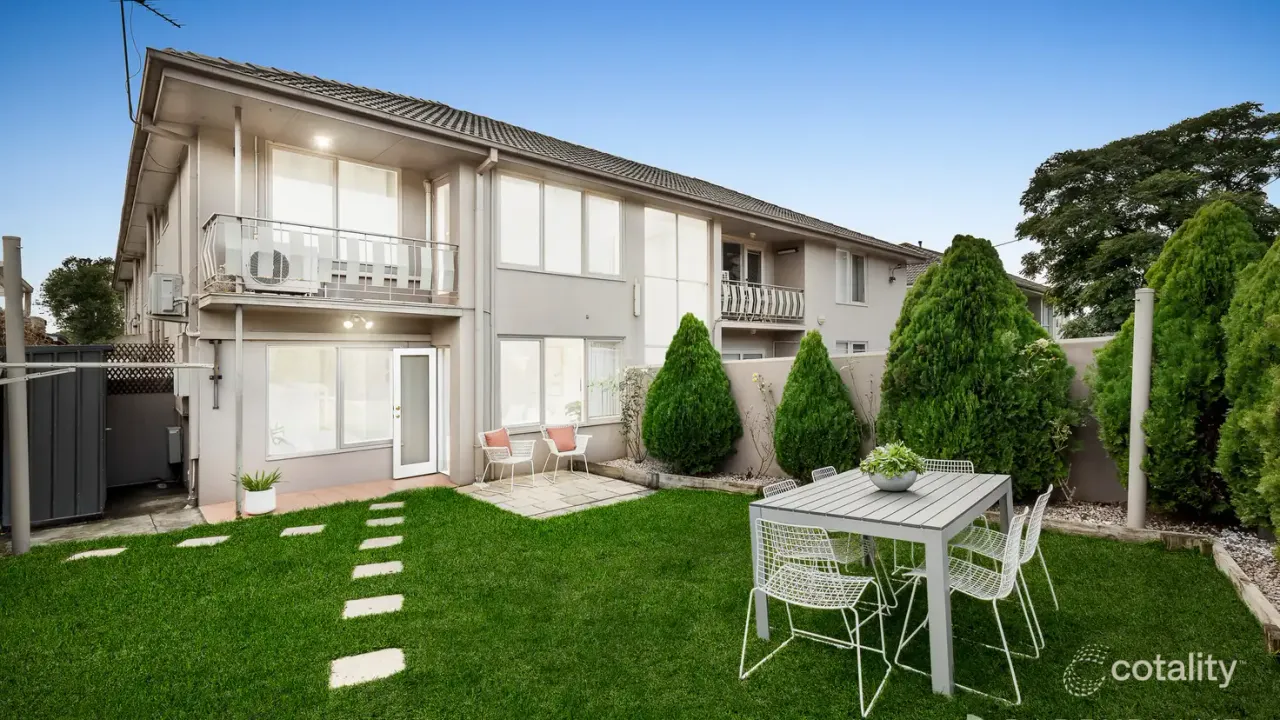 2-bedroom unit at 2/5 Weymar Street, Cheltenham, VIC 3192, Kingston Council, Victoria