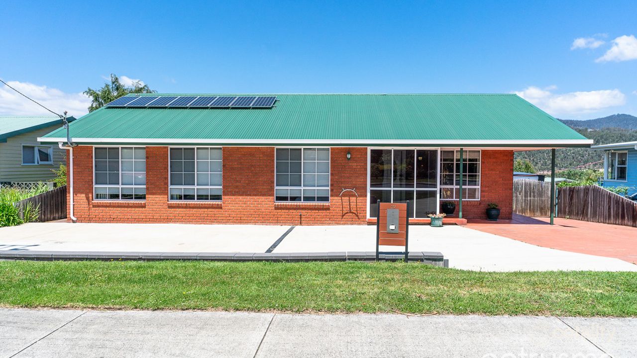 3-bedroom house at 17 Warner Avenue, New Norfolk, TAS 7140, Derwent Valley Council, Tasmania