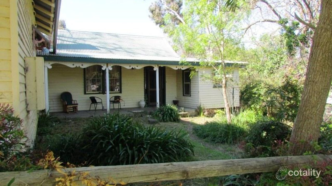 4-bedroom house at 4 Jobling Street, Bethanga, VIC 3691, Towong Council, Victoria