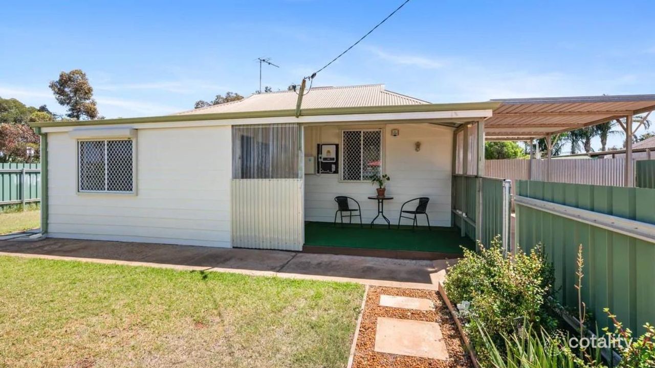 3-bedroom house at 60 Oberthur Street, South Kalgoorlie, WA 6430, Kalgoorlie-Boulder, Western Australia