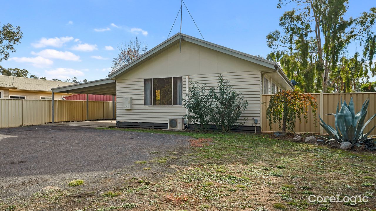 4-bedroom house at 140 High Street, Strathbogie Council, Victoria