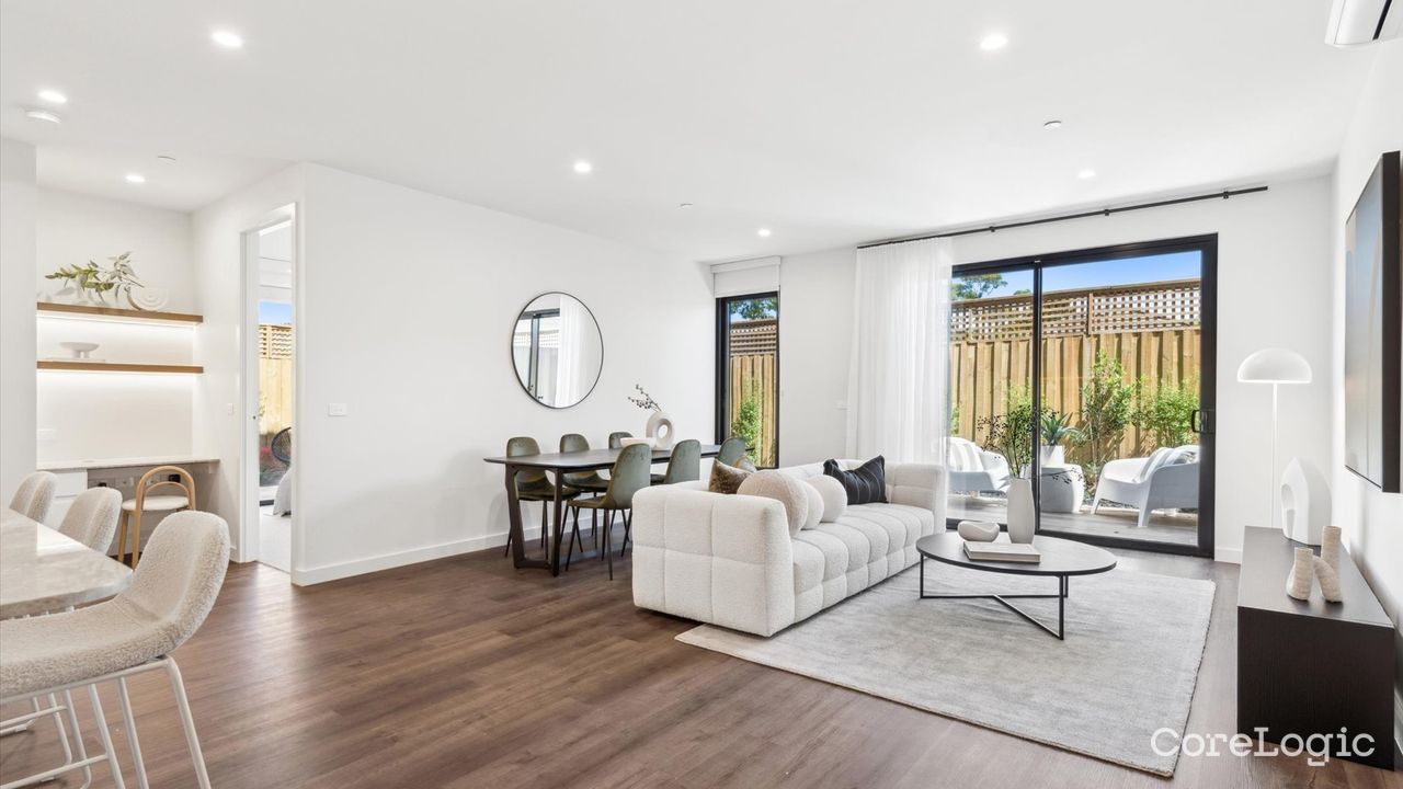 2-bedroom unit at 6 Belmont Avenue, Monash Council, Victoria